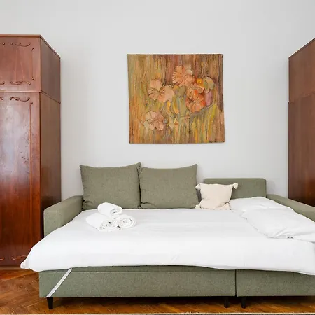 Mogilska Standard By Bookinghost * Krakow